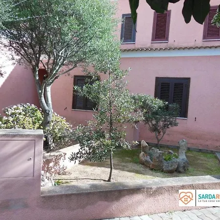 Trilocale Con Cortile - Lu Fraili Nyaraló Budoni